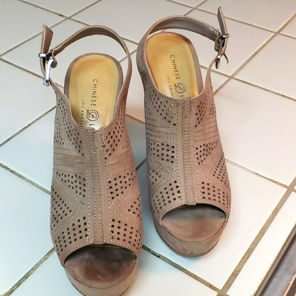 Chinese Laundry wedges